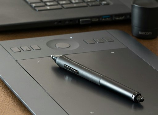 The Ultimate Guide to Selecting the Perfect Tablet with Pen for Creative Professionals