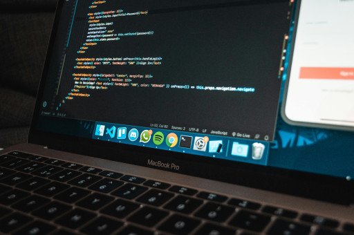 The Ultimate Guide to Online Computer Coding Courses for Aspiring Software Developers